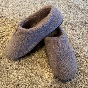 Bombas Lavender Light Purple Hard Bottom Indoor Outdoor Fuzzy Slipper Shoe 8